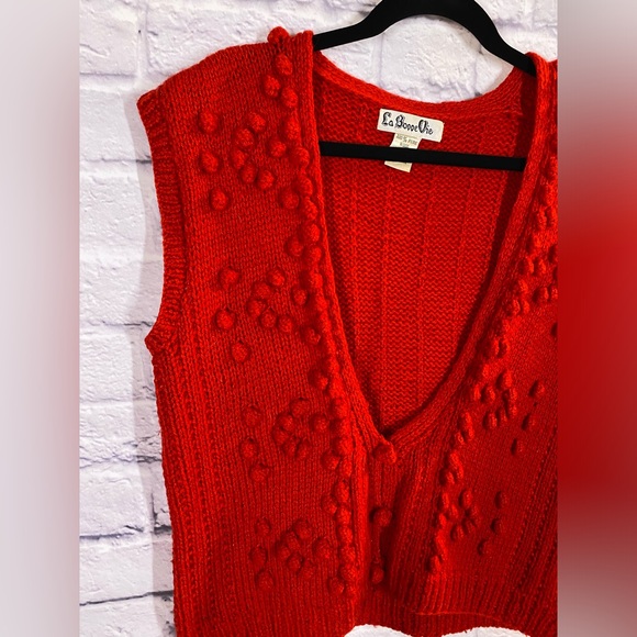 Vintage La Bonne Vie Red Hand-Knit Pure Wool Bobble Vest Size L - Picture 2 of 9